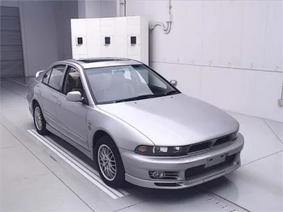 Mitsubishi GALANT