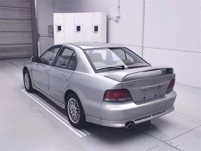 Mitsubishi GALANT