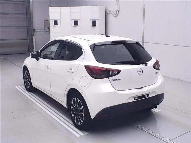 Mazda DEMIO