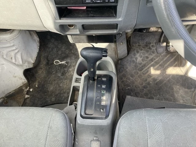 Nissan CLIPPER TRUCK
