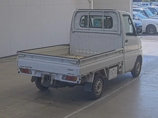 Nissan CLIPPER TRUCK