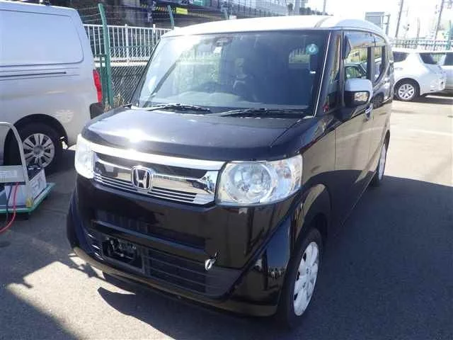 Honda N BOX SLASH