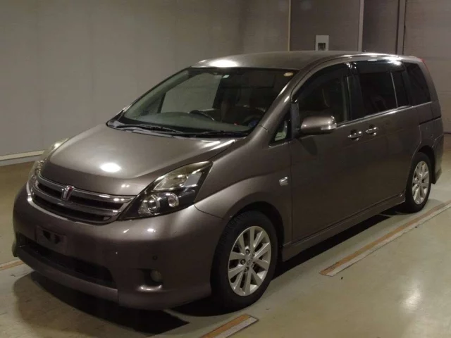 Toyota ISIS