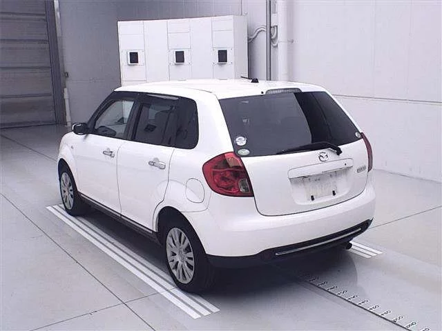 Mazda VERISA