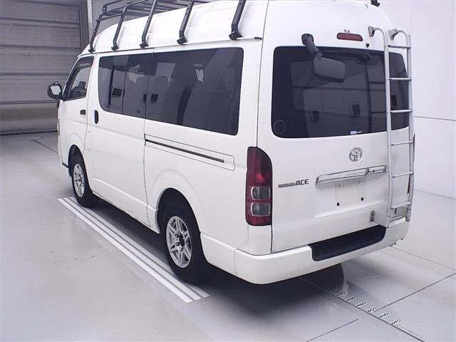 Toyota REGIUS ACE VAN