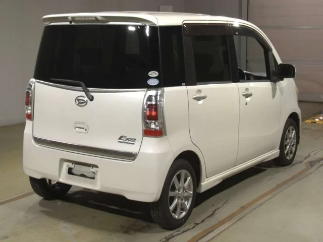 Daihatsu TANTO EXE