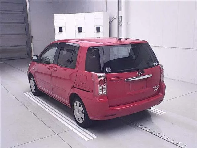 Toyota RAUM