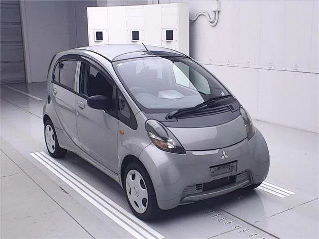Mitsubishi I