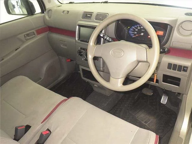 Daihatsu MOVE CONTE