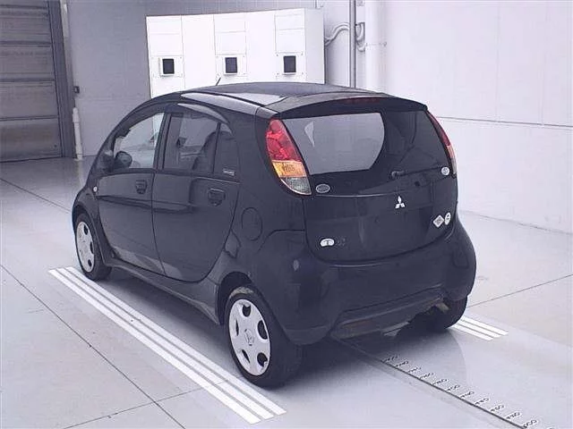 Mitsubishi I