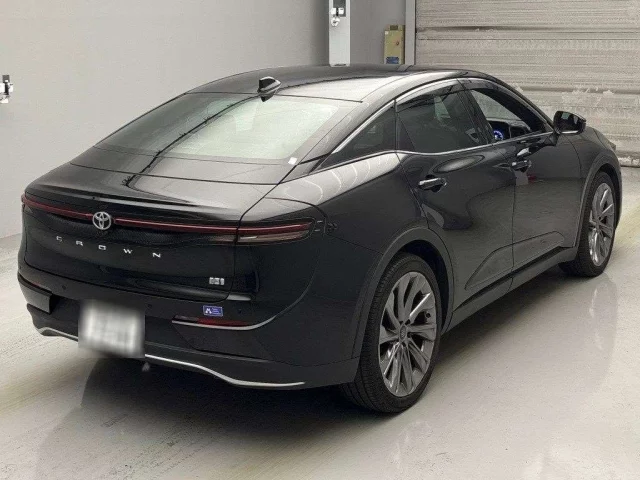 Toyota CROWN CROSSOVER