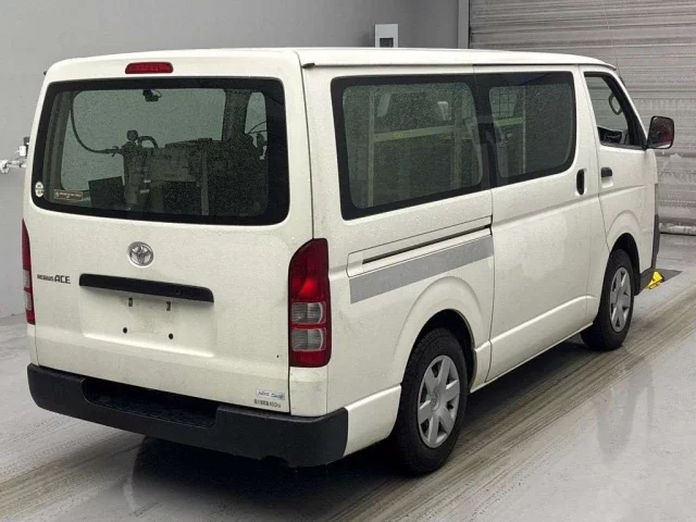 Toyota REGIUS ACE VAN