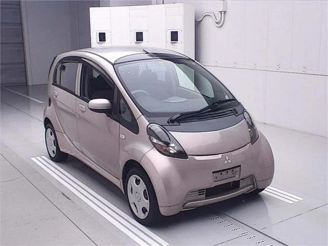 Mitsubishi I