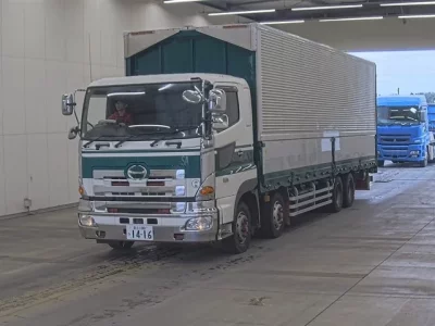 Hino TRUCK