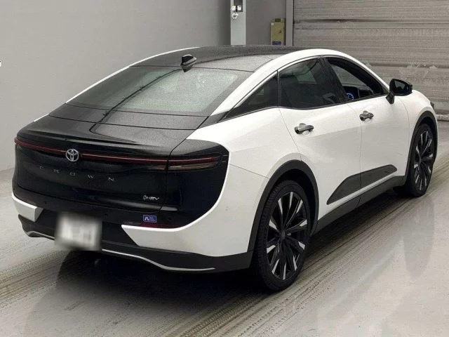 Toyota CROWN CROSSOVER