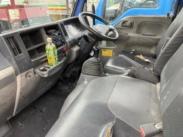 Mazda TITAN
