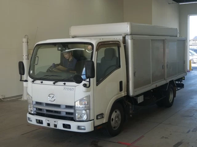 Mazda TITAN