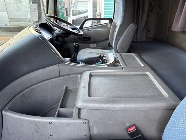 Nissan QUON