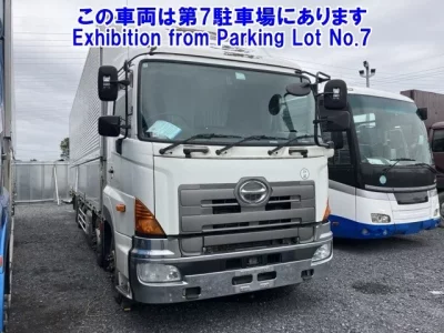 Hino TRUCK