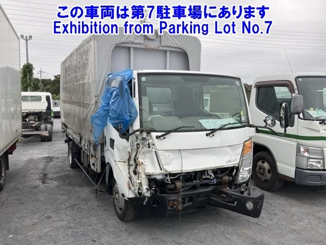 Nissan TRUCK