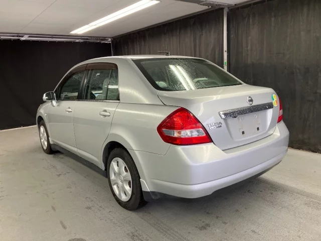 Nissan TIIDA LATIO