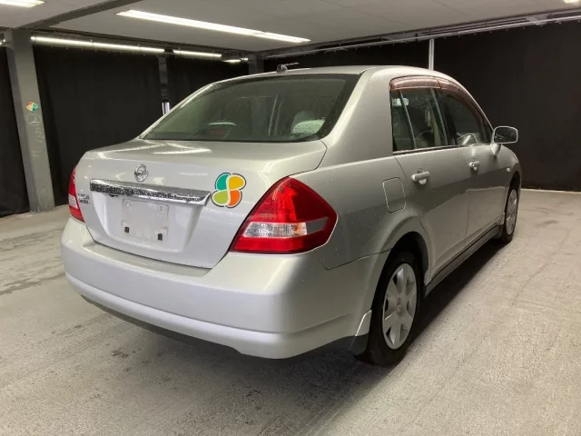 Nissan TIIDA LATIO