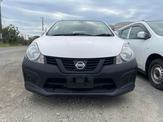Nissan AD