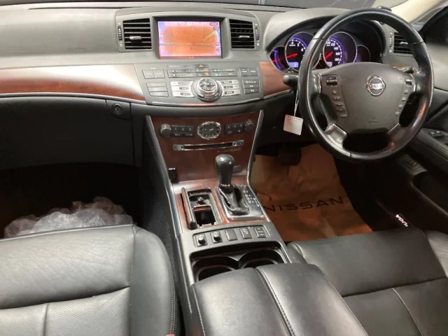 Nissan FUGA