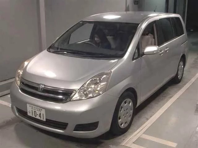 Toyota ISIS