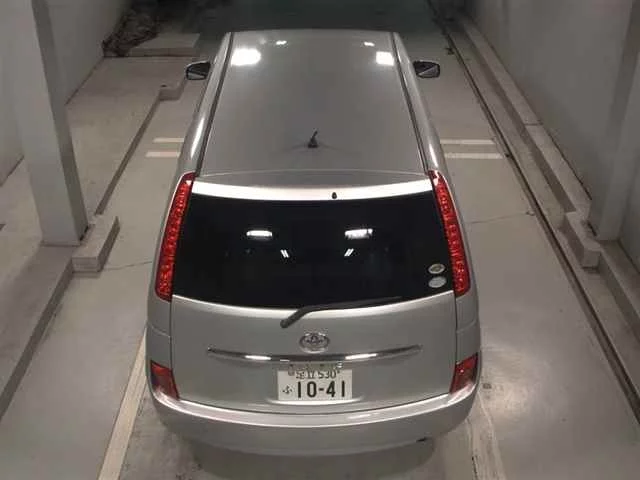Toyota ISIS