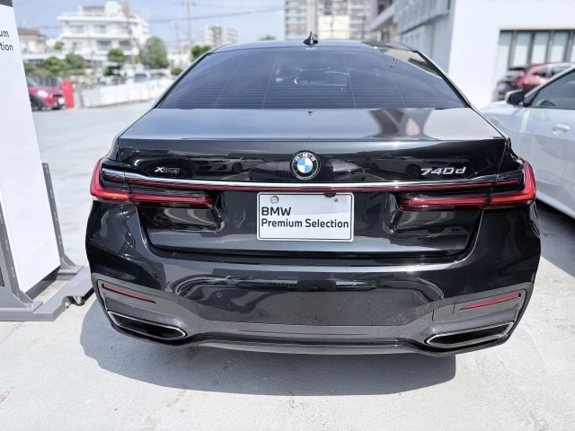 BMW 7-Series