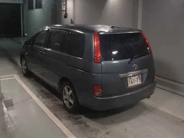 Toyota ISIS