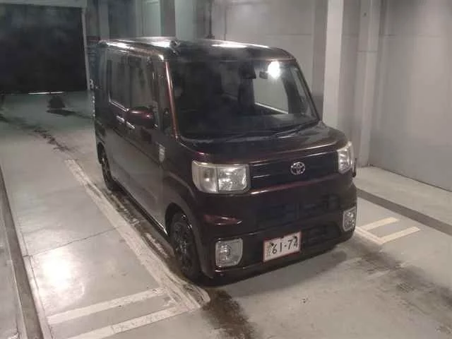 Toyota PIXIS MEGA