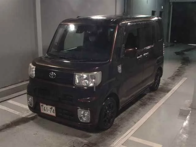Toyota PIXIS MEGA