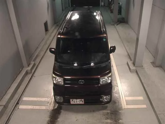 Toyota PIXIS MEGA