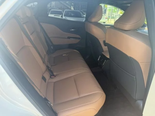 Toyota CROWN SPORT