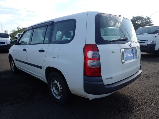 Toyota SUCCEED
