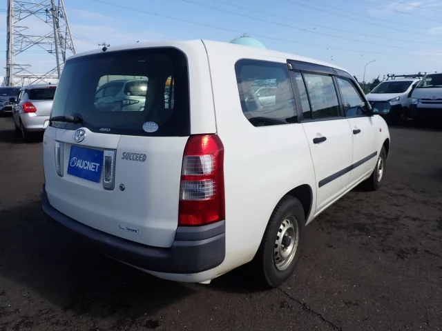 Toyota SUCCEED