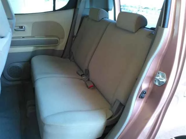 Suzuki MRWAGON