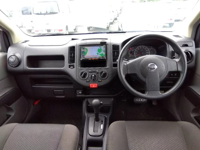 Nissan AD