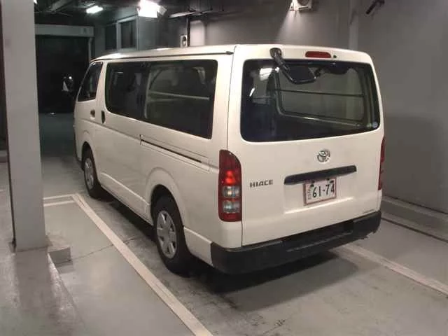 Toyota HIACE VAN