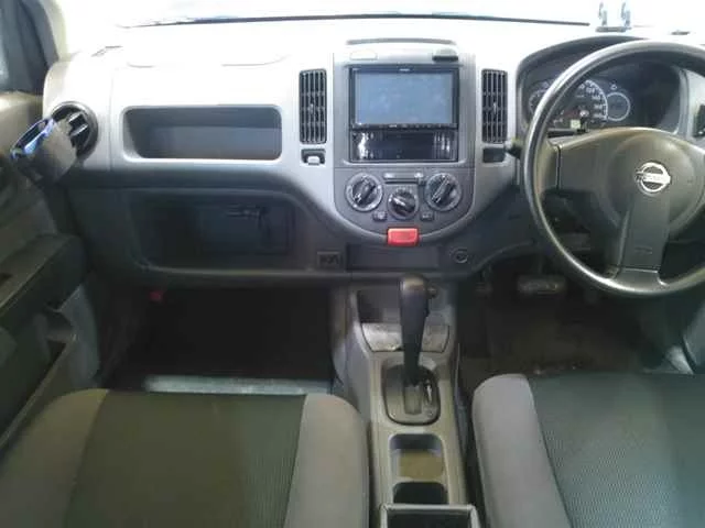 Nissan AD