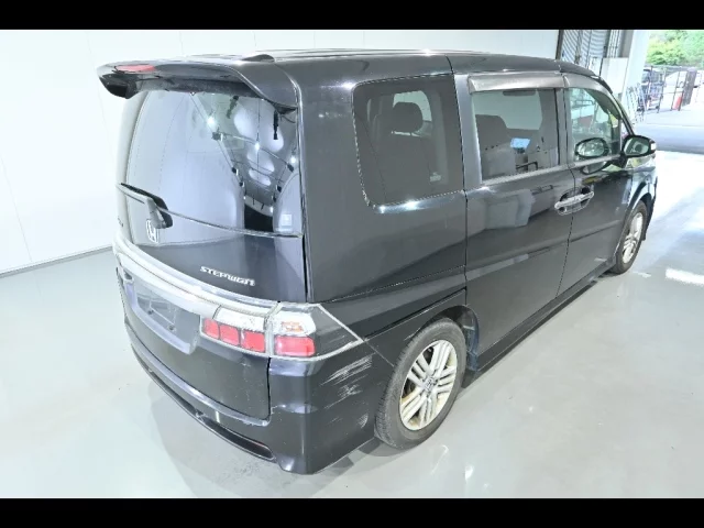 Honda STEP WAGON