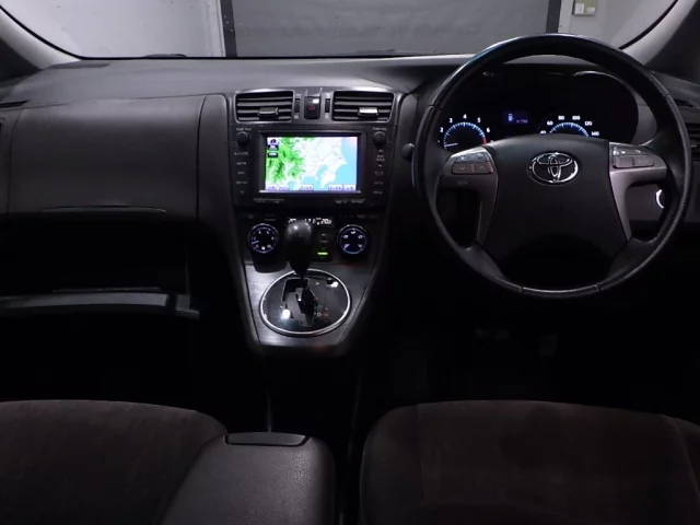 Toyota MARK X ZIO
