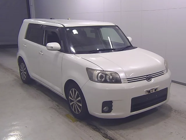 Toyota COROLLA RUMION