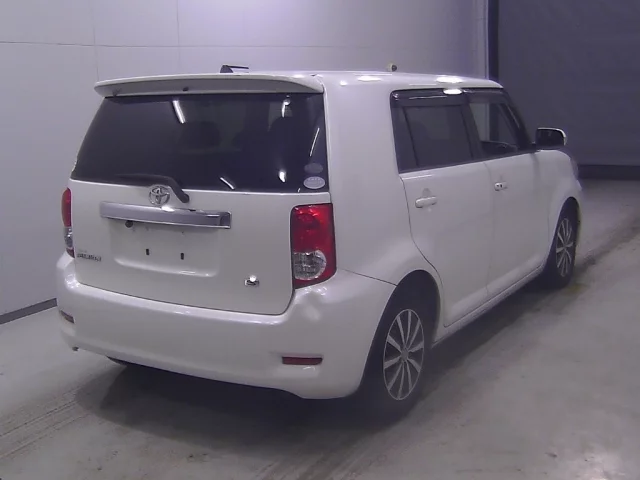 Toyota COROLLA RUMION