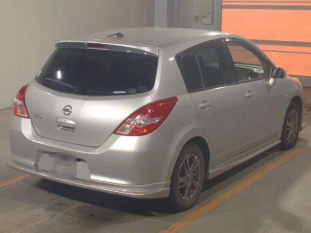 Nissan TIIDA