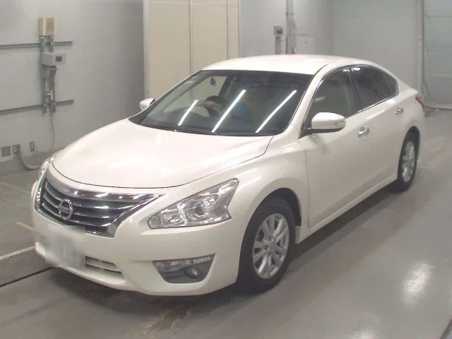 Nissan TEANA
