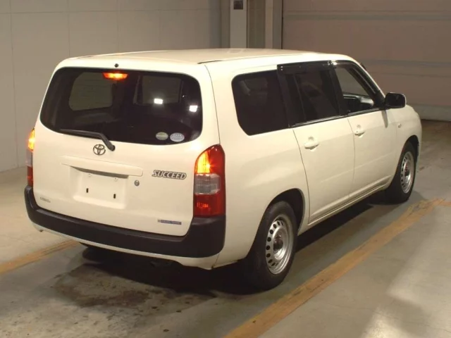 Toyota SUCCEED