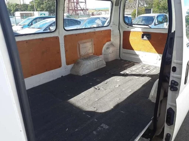 Nissan CARAVAN VAN